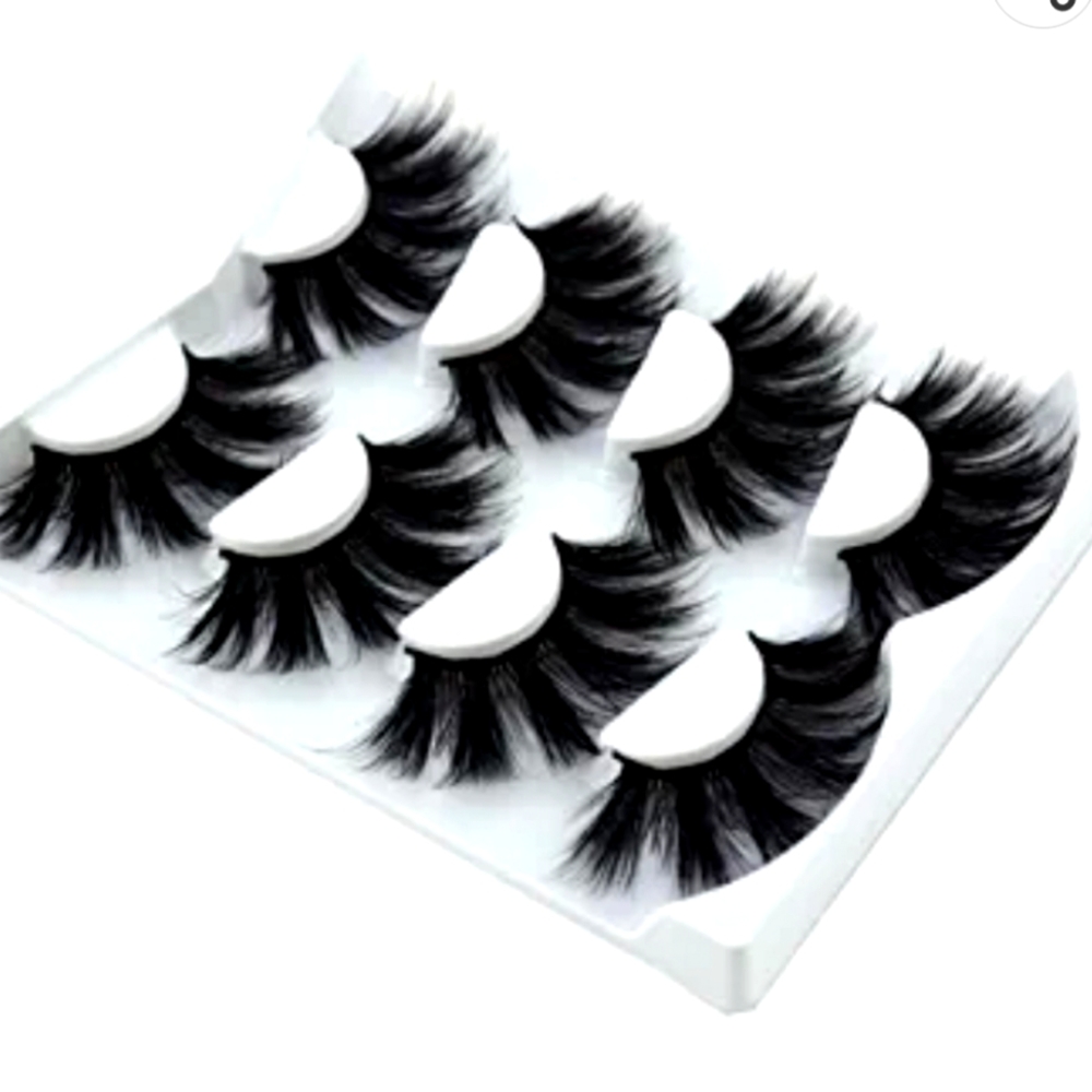 NWT in wrapper 3D Mink False Eyelashes 4 pack 25 MM
